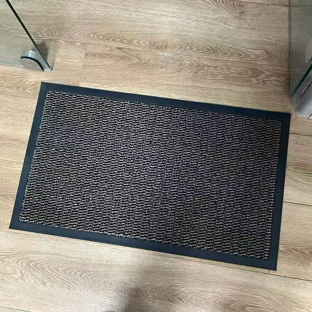 Cut-Pile Polypropylene Floor Carpet 40x60cm